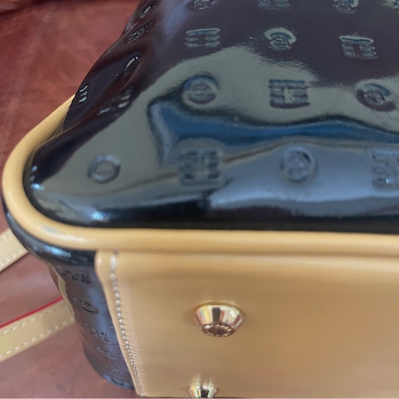 Authentic Arcadia Patent Leather Convertible Crossbody & Satchel Made In Italy - Picture 11 of 16
